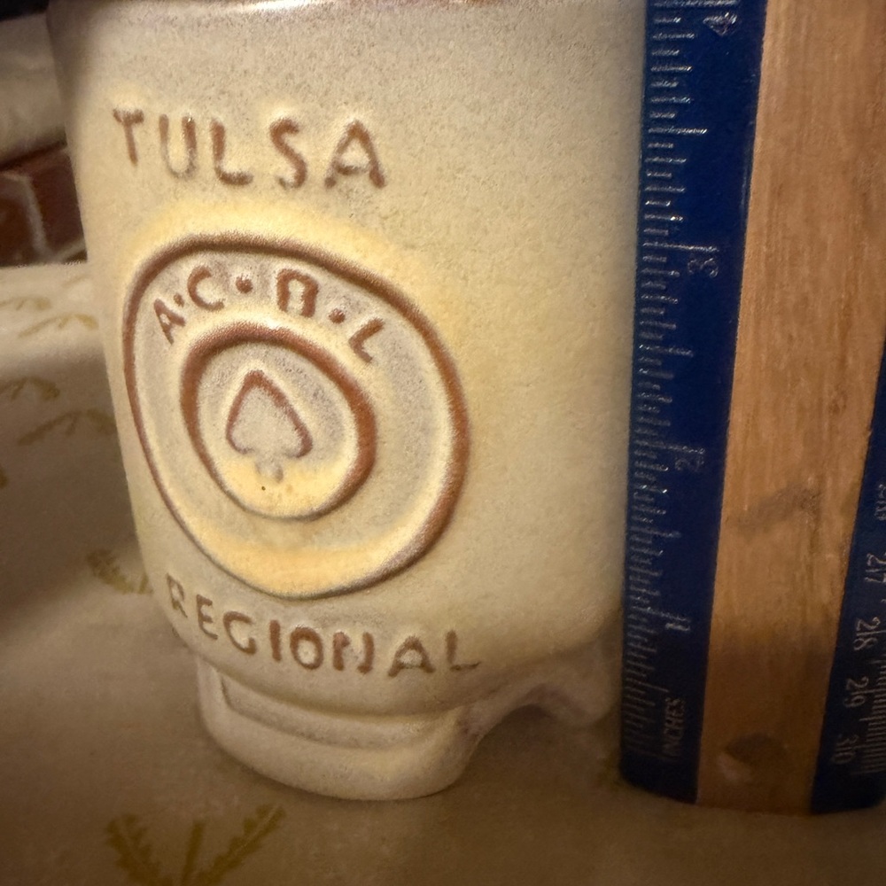 Vintage Frankoma mug “Tulsa Regional ACBL” like new. Collectible - Picture 5 of 7